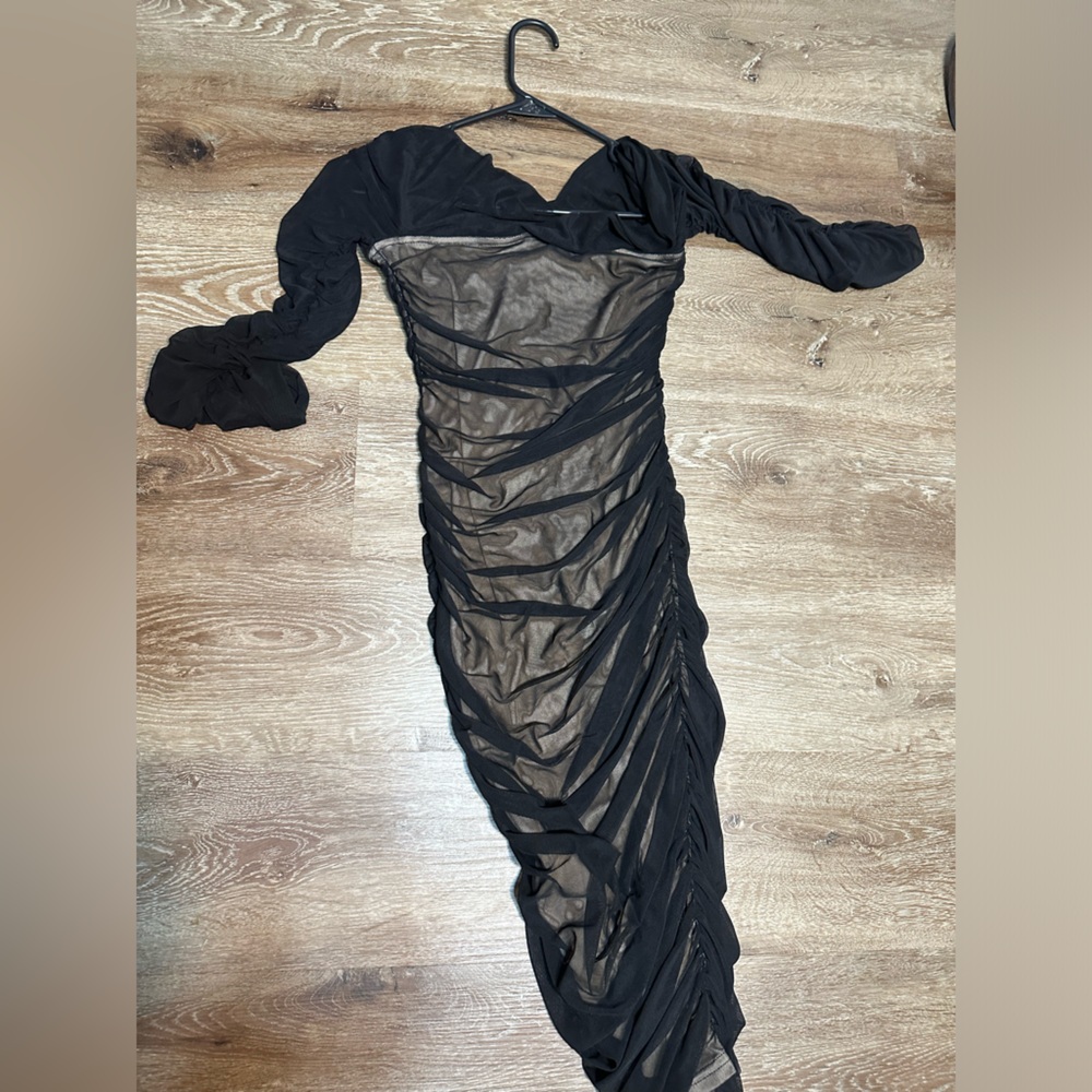 Black scrunched body on maxi dress black and nude woman size large - Picture 14 of 14